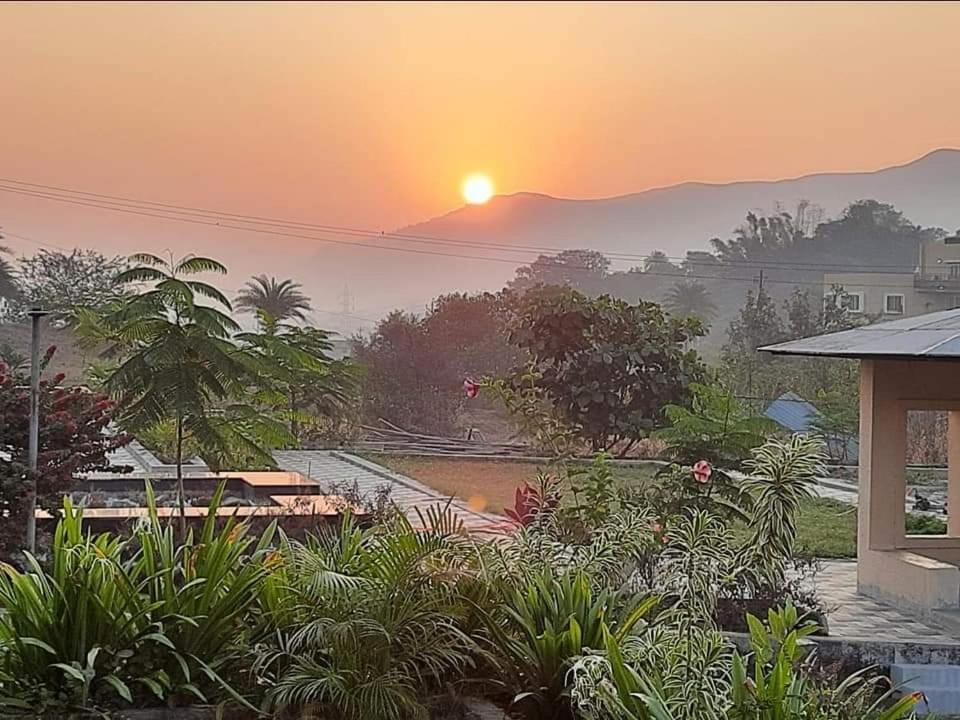 Royal Meadows - Igatpuri Bungalow B Экстерьер фото
