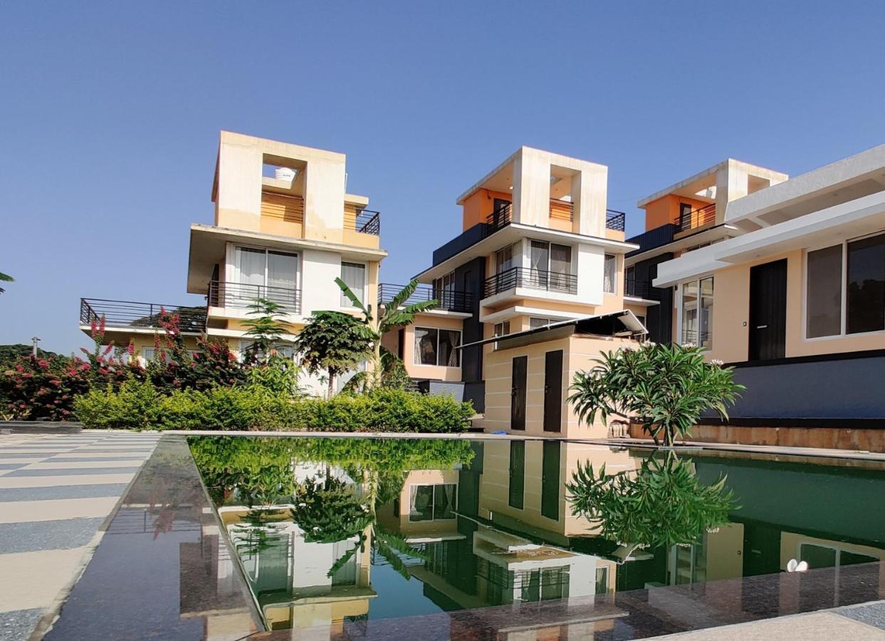 Royal Meadows - Igatpuri Bungalow B Экстерьер фото