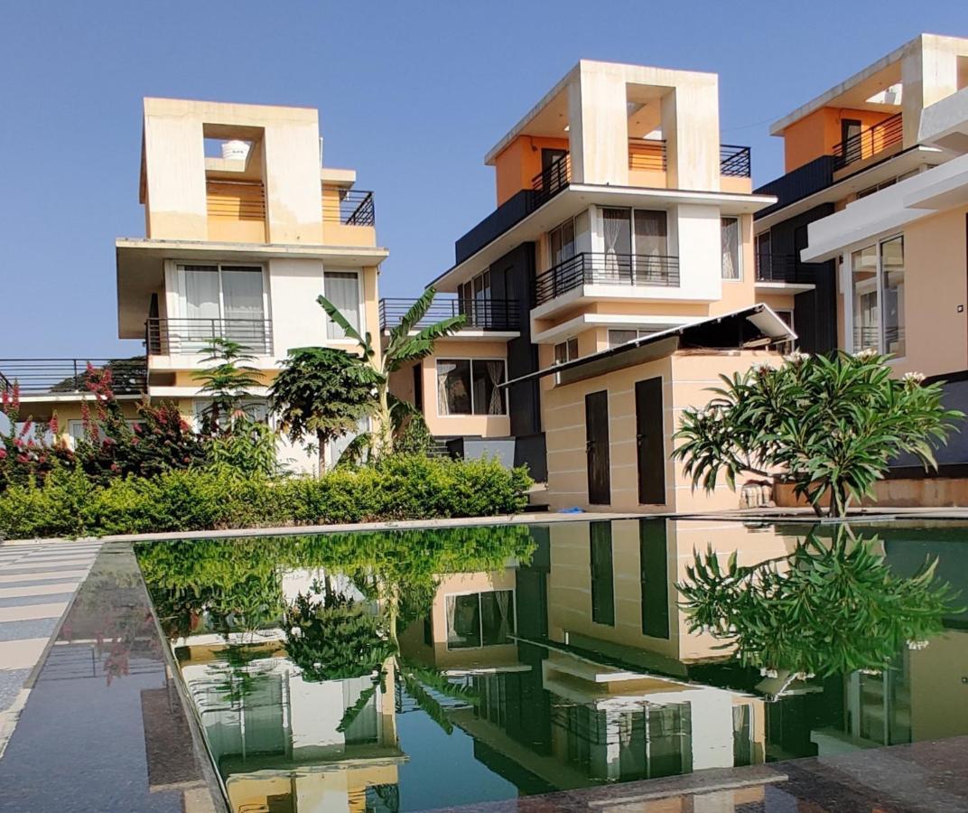 Royal Meadows - Igatpuri Bungalow B Экстерьер фото