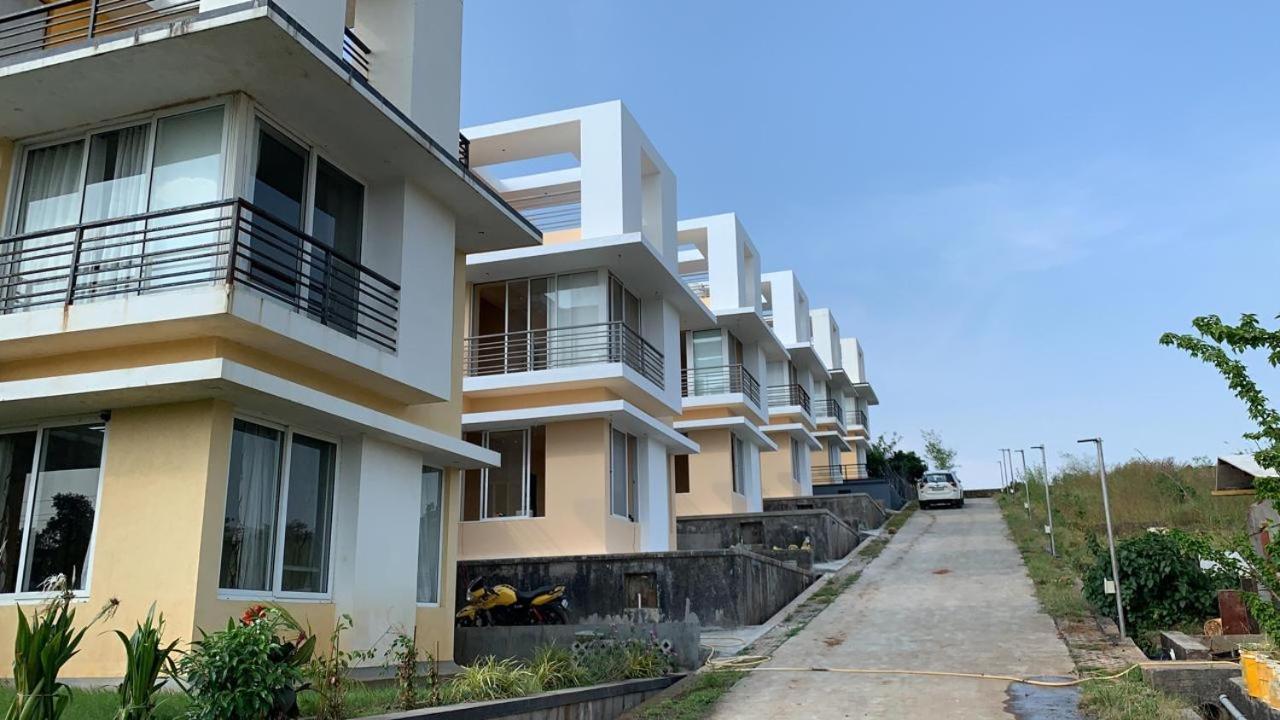 Royal Meadows - Igatpuri Bungalow B Экстерьер фото